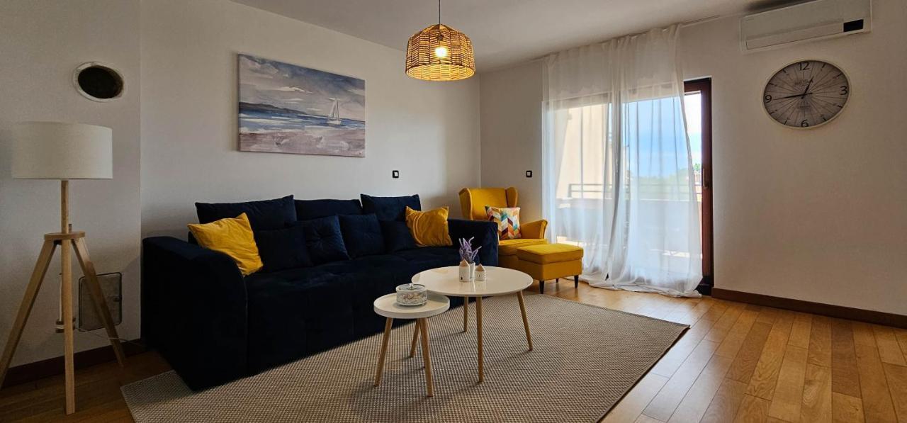 Apartment Bluemare B3 With Shared Pool Ližnjan 外观 照片